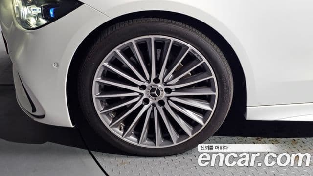 Mercedes-Benz C-Class 2022 — ფოტო 5/20