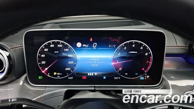 Mercedes-Benz C-Class 2022 — ფოტო 8/20