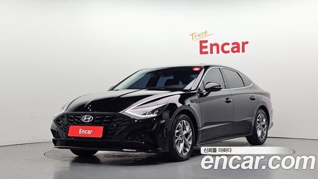 Hyundai Sonata Hybrid 2023 — Photo 1/20