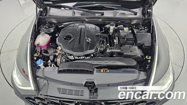 Hyundai Sonata Hybrid 2023 — Photo 9/20