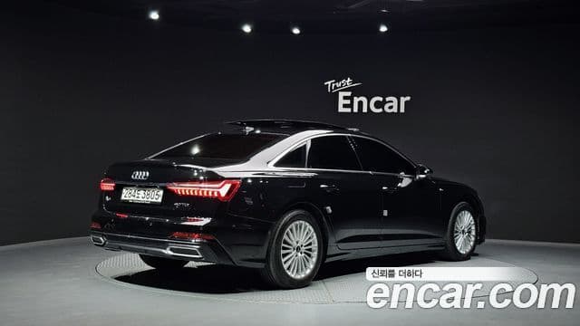 Audi A6 2020 — ფოტო 2/20