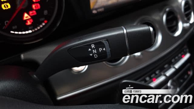 Mercedes-Benz E-Class 2019 — Şəkil 9/20