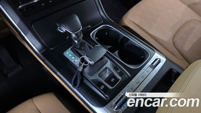 Kia Carnival 2021 — Şəkil 9/20