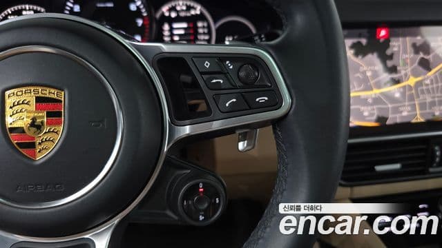 Porsche Cayenne 2021 — ფოტო 16/20