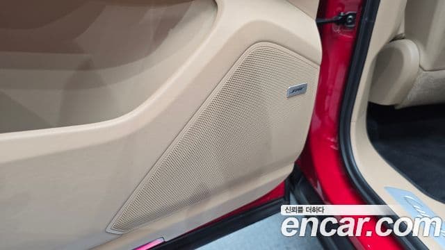 Porsche Cayenne 2021 — Photo 10/33