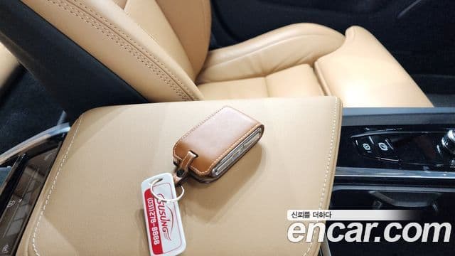 Volvo V60 Cross Country 2024 — ფოტო 15/20
