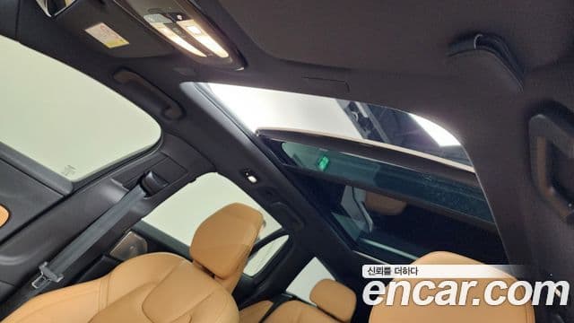 Volvo V60 Cross Country 2024 — ფოტო 18/20