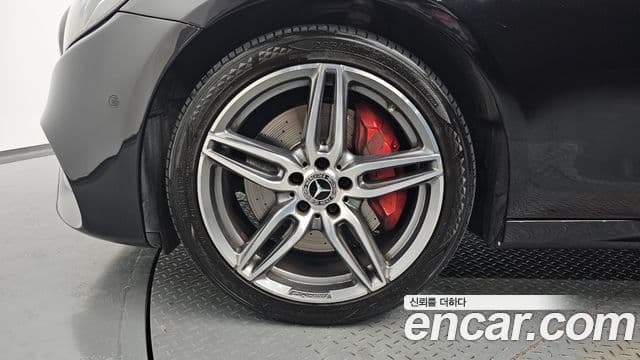 Mercedes-Benz E-Class 2020 — фото 5 из 20