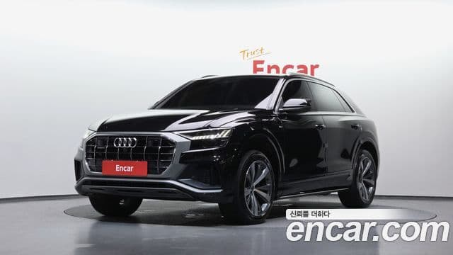 Audi Q7 2022 — ფოტო 1/20