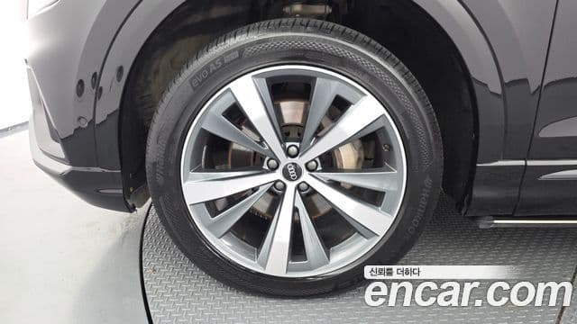 Audi Q7 2022 — фото 5 из 20