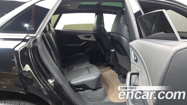 Audi Q7 2022 — ფოტო 12/20