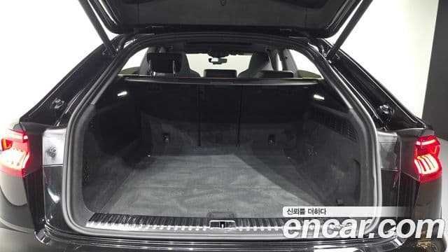 Audi Q7 2022 — ფოტო 20/20