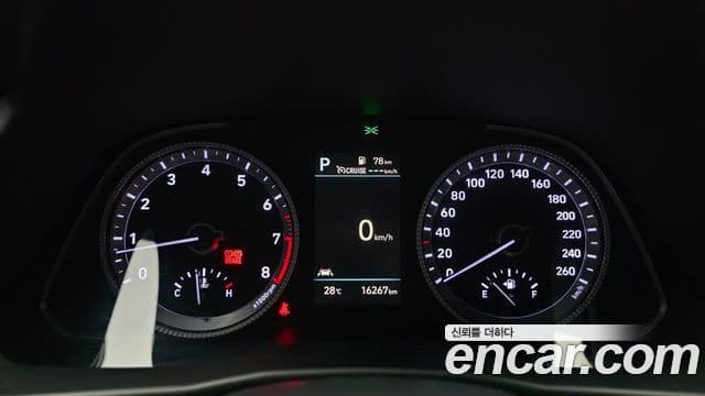 Hyundai Sonata 2022 — Фото 8/20