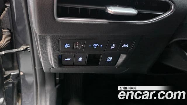 Hyundai Sonata Hybrid 2022 — Photo 5/31