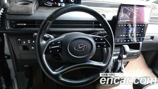 Hyundai Staria 2021 — Фото 13/20