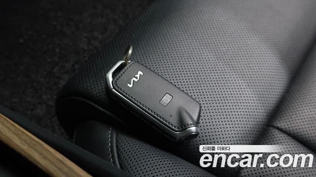 Kia The K9 2023 — Photo 8/34