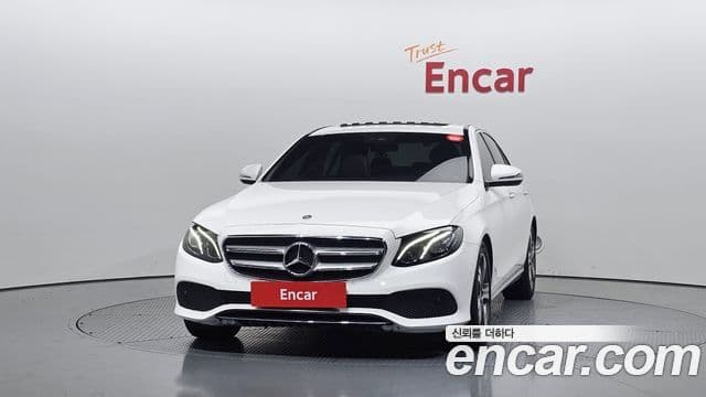 Mercedes-Benz E-Class 2018 — Фото 3/20