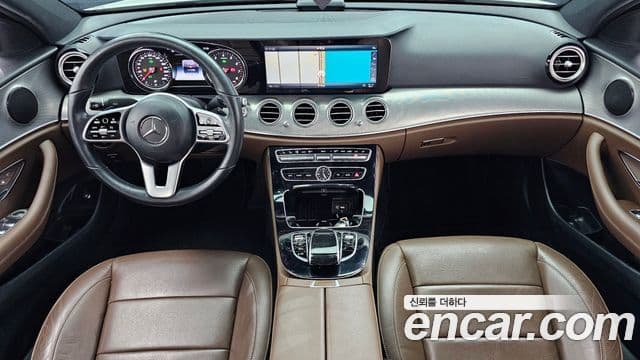 Mercedes-Benz E-Class 2018 — Фото 7/20