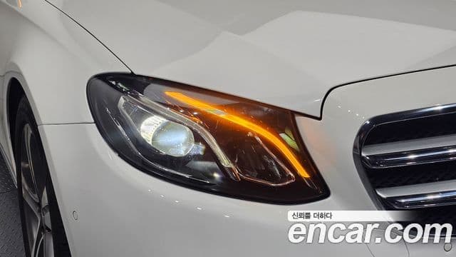 Mercedes-Benz E-Class 2018 — Şəkil 7/33