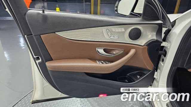 Mercedes-Benz E-Class 2018 — Şəkil 3/33