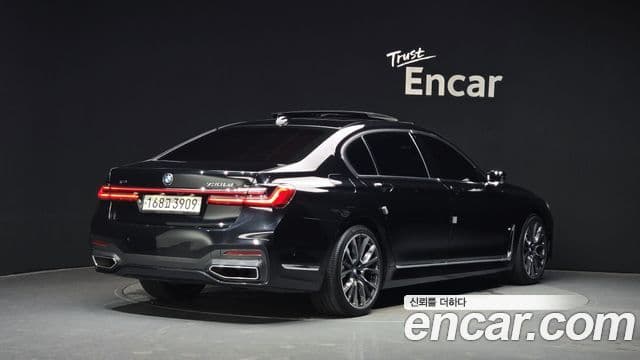 BMW 7 Series 2019 — ფოტო 2/20