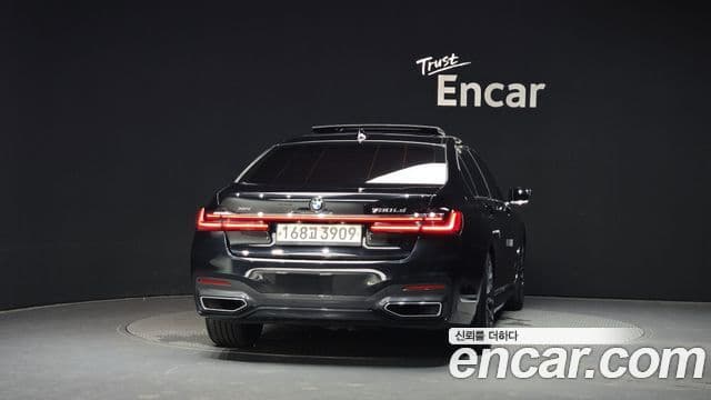 BMW 7 Series 2019 — ფოტო 4/20