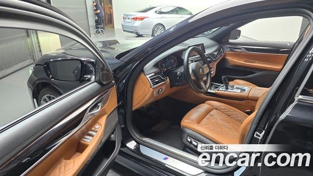 BMW 7 Series 2019 — ფოტო 10/20