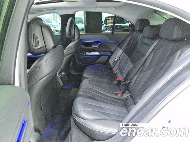 Mercedes-Benz E-Class 2026 — Фото 10/20