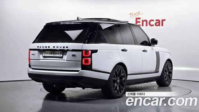 Land Rover Range Rover 2020 — Фото 2/20