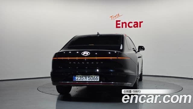 Hyundai Grandeur Hybrid 2025 — Şəkil 11/35