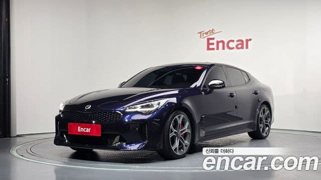 Kia Stinger 2018 — Фото 1/20