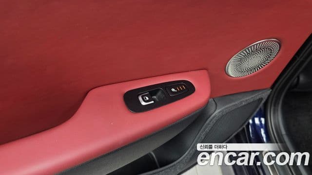 Kia Stinger 2018 — Фото 19/20