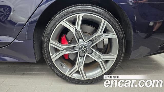 Kia Stinger 2018 — Photo 35/36