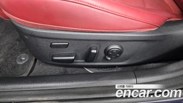 Kia Stinger 2018 — Photo 17/36