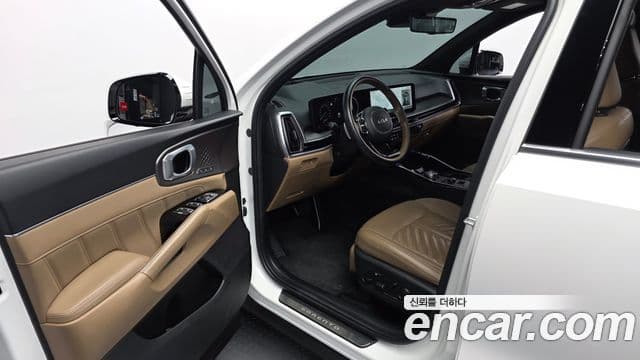 Kia Sorento 2023 — Фото 10/20