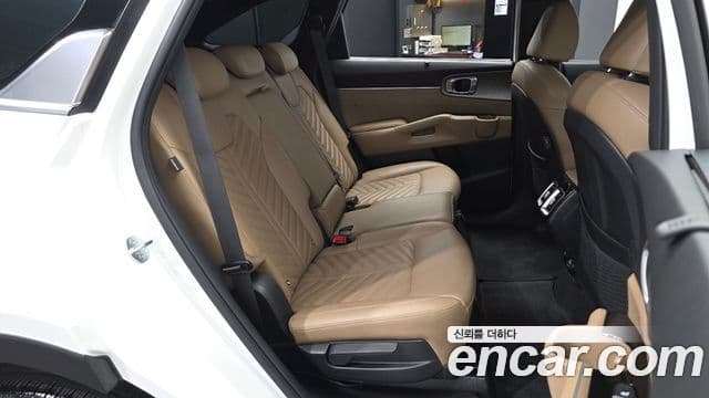Kia Sorento 2023 — Фото 12/20