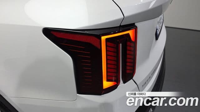 Kia Sorento 2023 — Şəkil 25/35