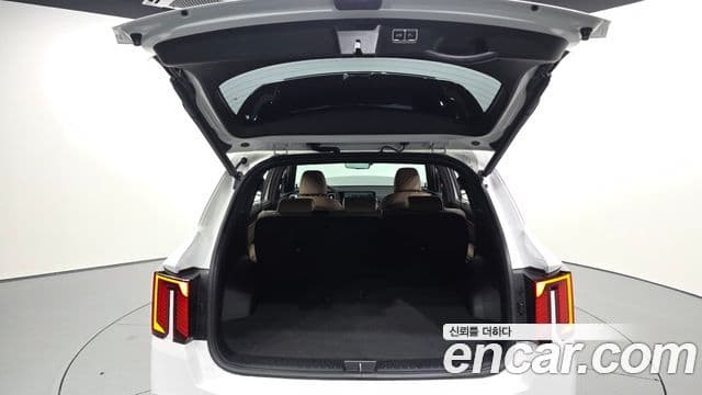 Kia Sorento 2023 — Şəkil 10/35