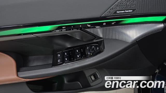 BMW 5 Series 2025 — Photo 16/32