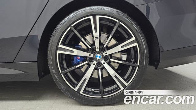 BMW 5 Series 2025 — Photo 4/32