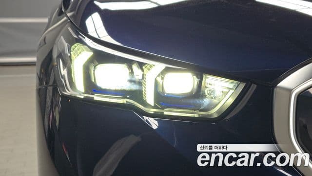 BMW 5 Series 2025 — Photo 13/32