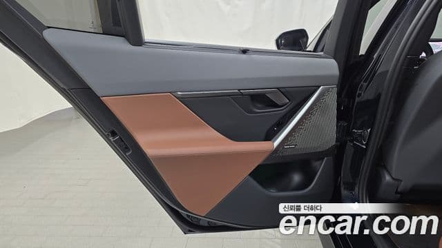 BMW 5 Series 2025 — Photo 7/32