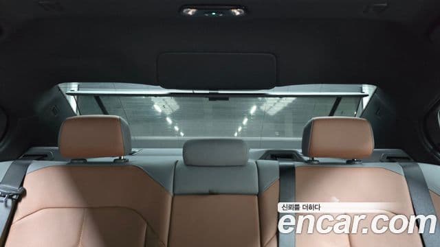 BMW 5 Series 2025 — Photo 15/32