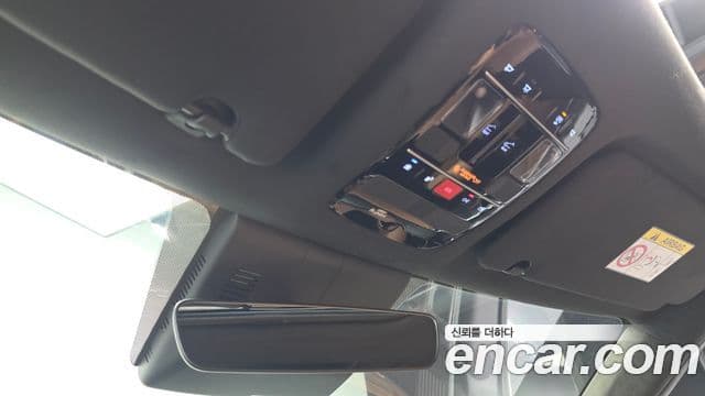 Hyundai Santa Fe 2025 — Şəkil 28/40