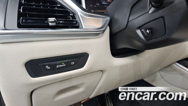 BMW X5 2025 — ფოტო 29/37