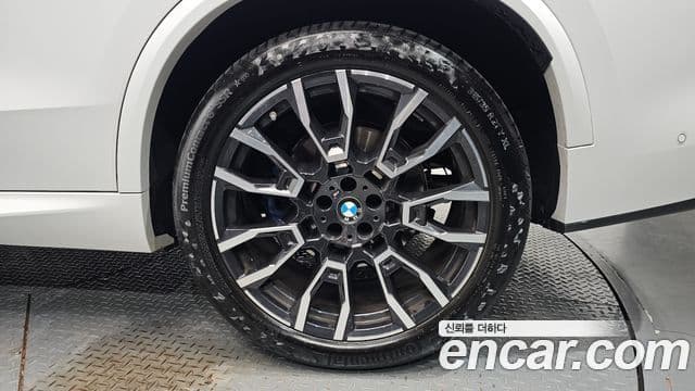 BMW X5 2025 — ფოტო 15/37