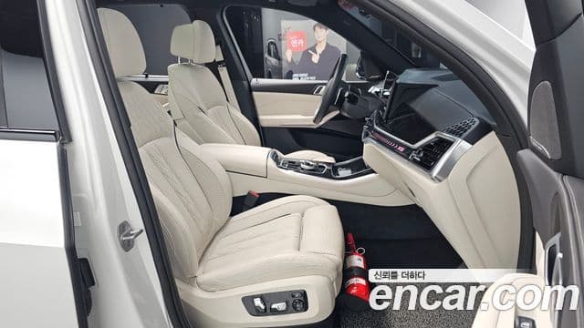 BMW X5 2025 — ფოტო 19/37