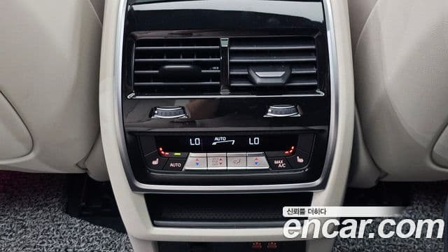 BMW X5 2025 — ფოტო 16/37