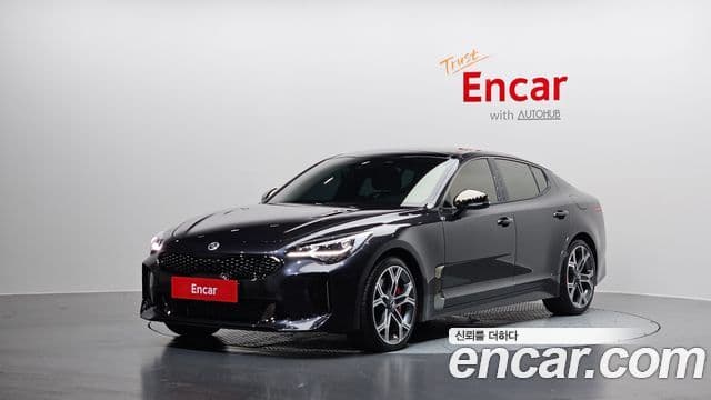 Kia Stinger 2018 — Фото 19/20