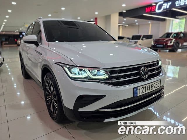 Volkswagen Tiguan 2022 — Photo 2/17